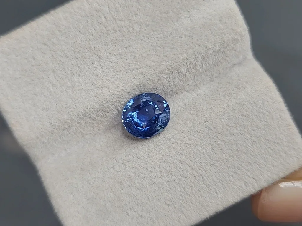 Zafiro azul de talla ovalada sin calentar de 2,51 quilates, Sri Lanka Image №4