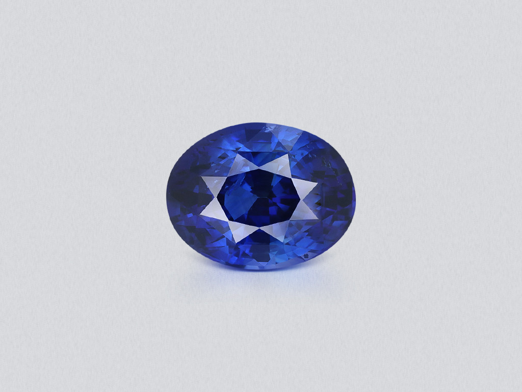 Saphir Royal Blue oval geschliffener 2,52 karat, Sri Lanka Image №1