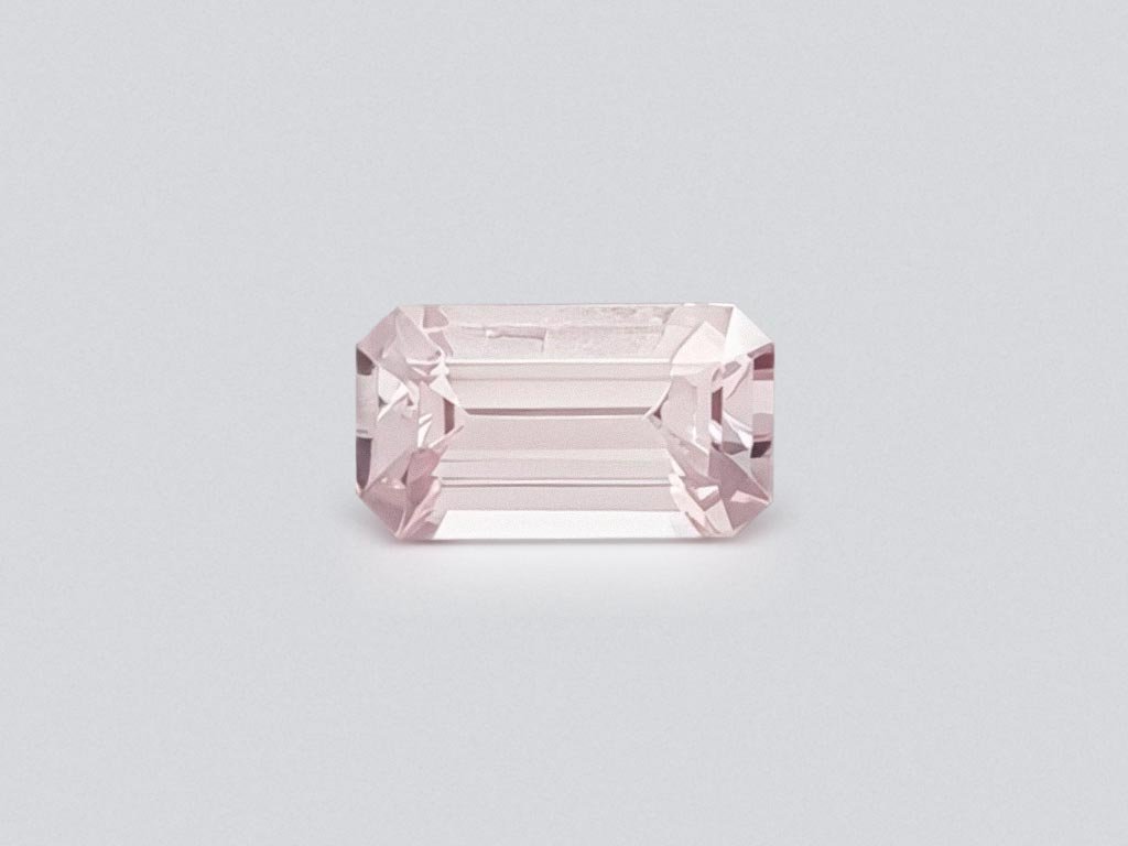 Morganite rose taille octogonale 1,21 ct, Afrique Image №1