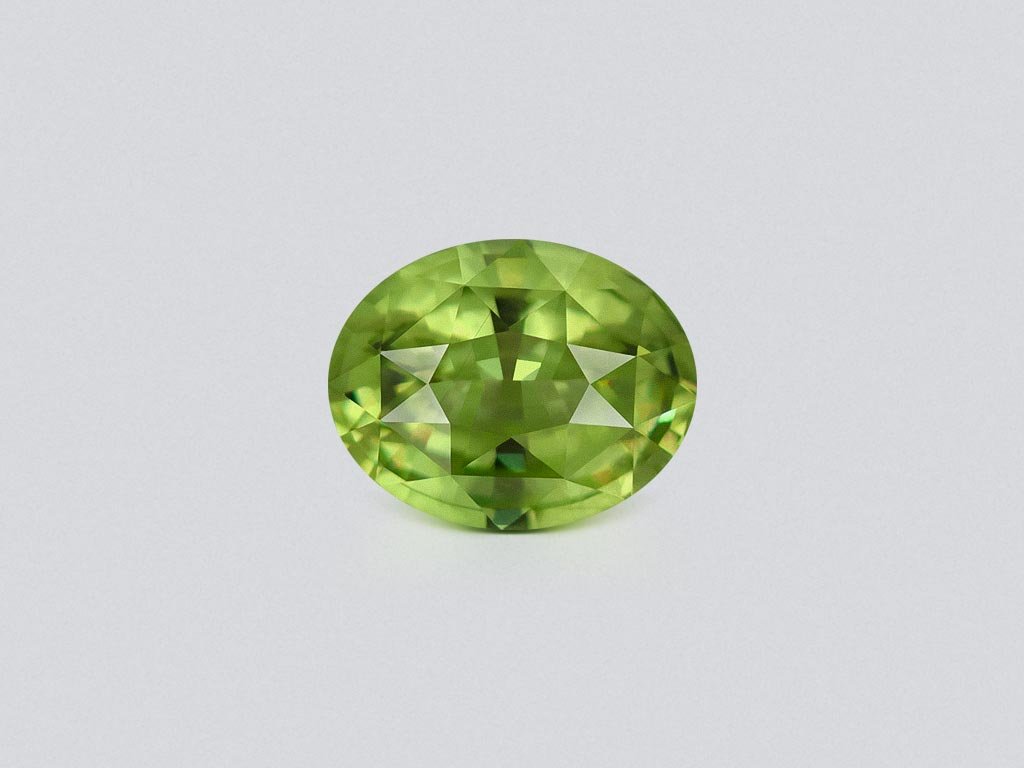 Granate grossular verde talla ovalada 5,71 quilates, Tanzania  Image №1