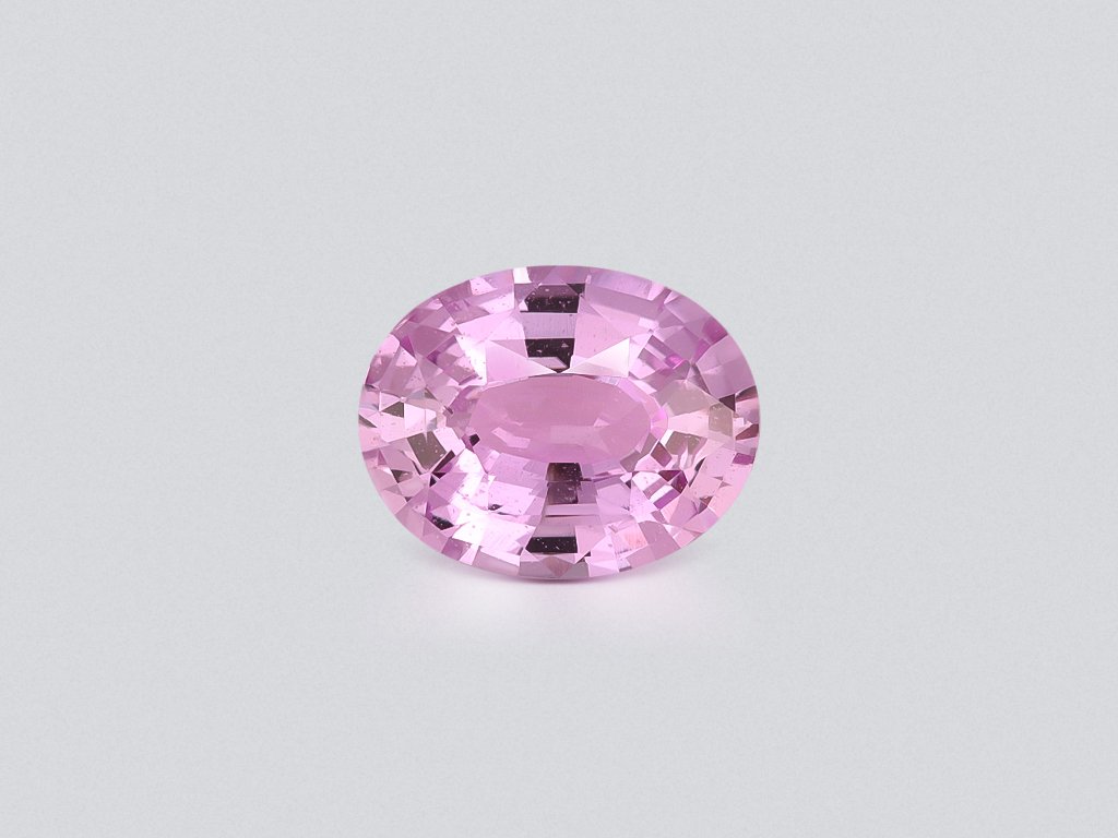 Saphir rose bébé taille ovale 1,15 carats, Madagascar  Image №1