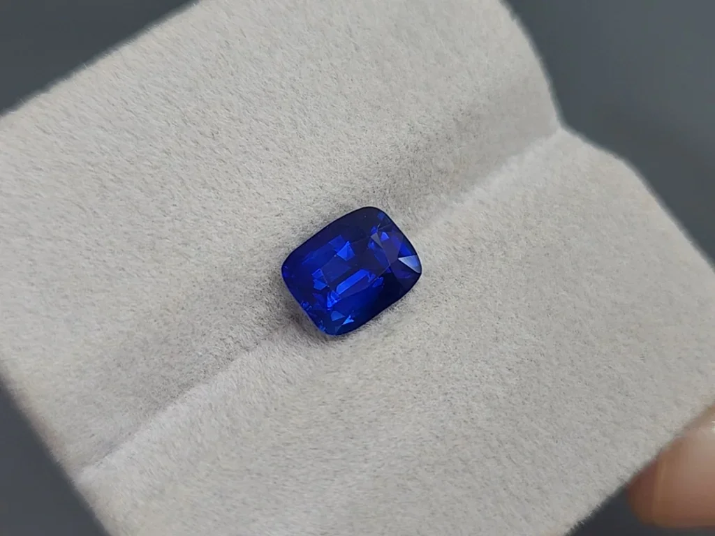 Zafiro azul real de talla cojín de 2,22 quilates, Sri Lanka  Image №4