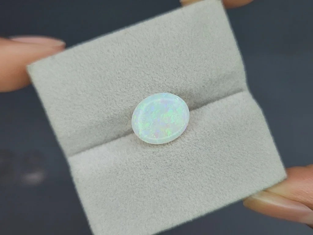 Opale ovale de 2,09 carats, Australie Image №4