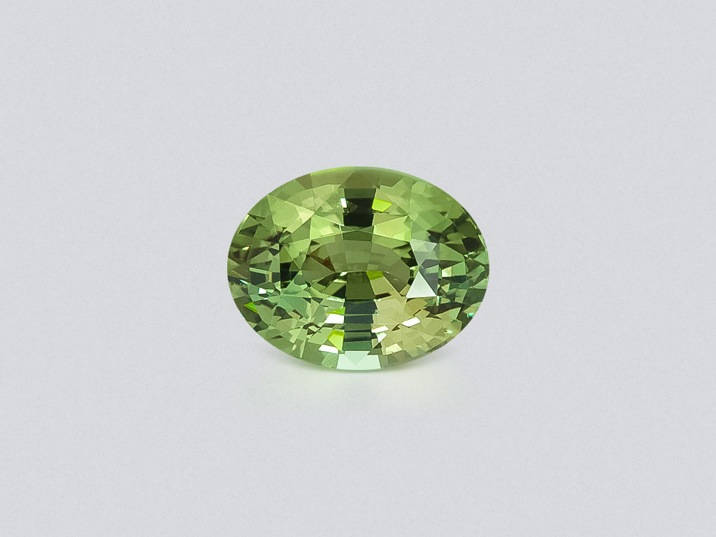 Vanadium bearing chrysoberyl oval cut 2.13 carats, Sri Lanka Image №1