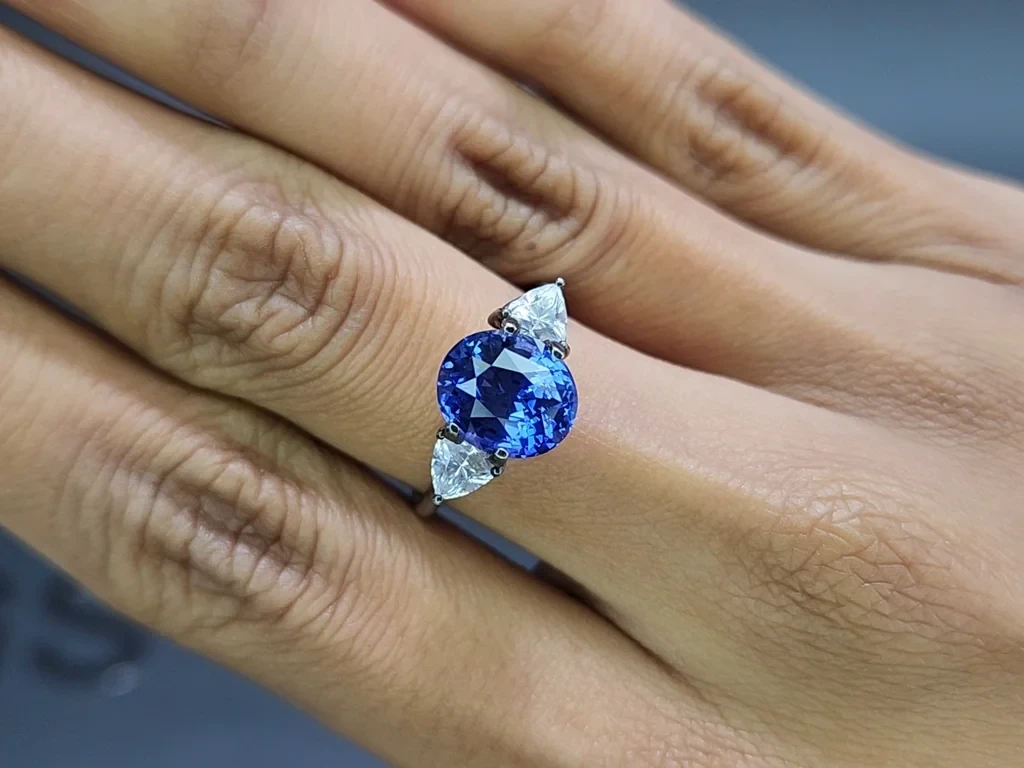 Blauer saphir im ovalschliff 4,04 karat, Sri Lanka Image №5