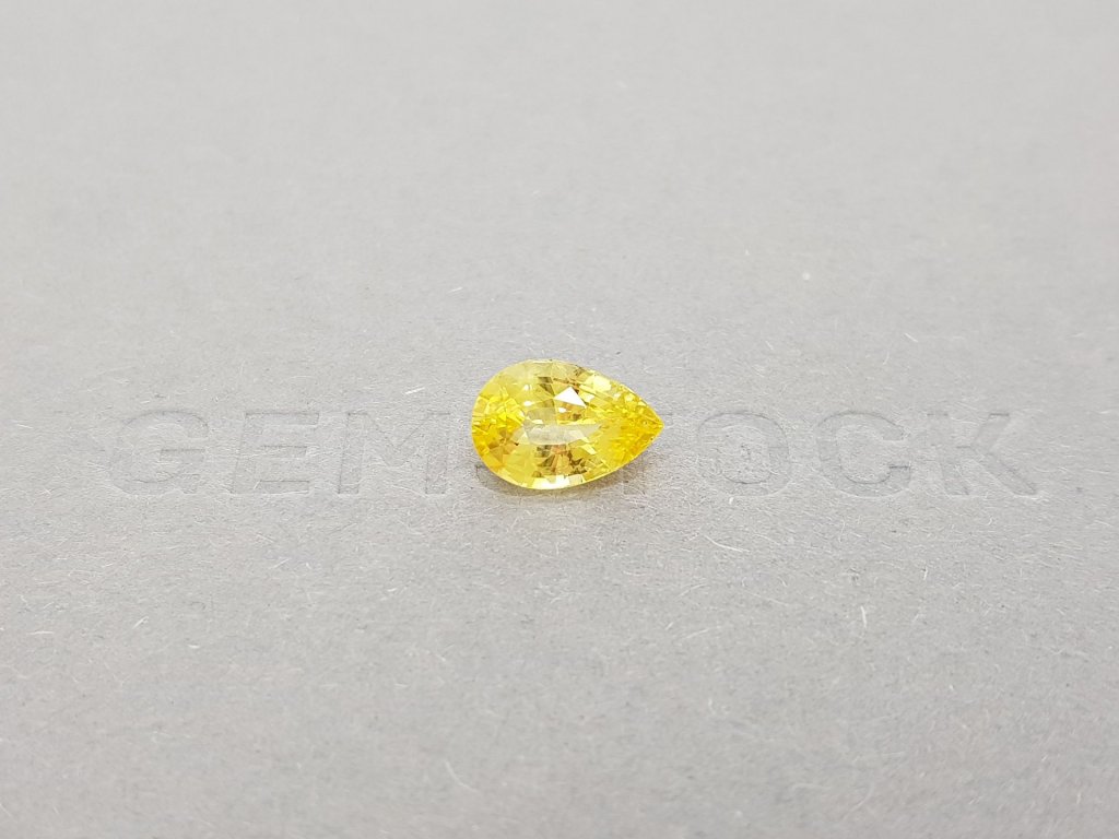 Pear cut golden yellow sapphire 3.01 ct, Sri Lanka Image №1