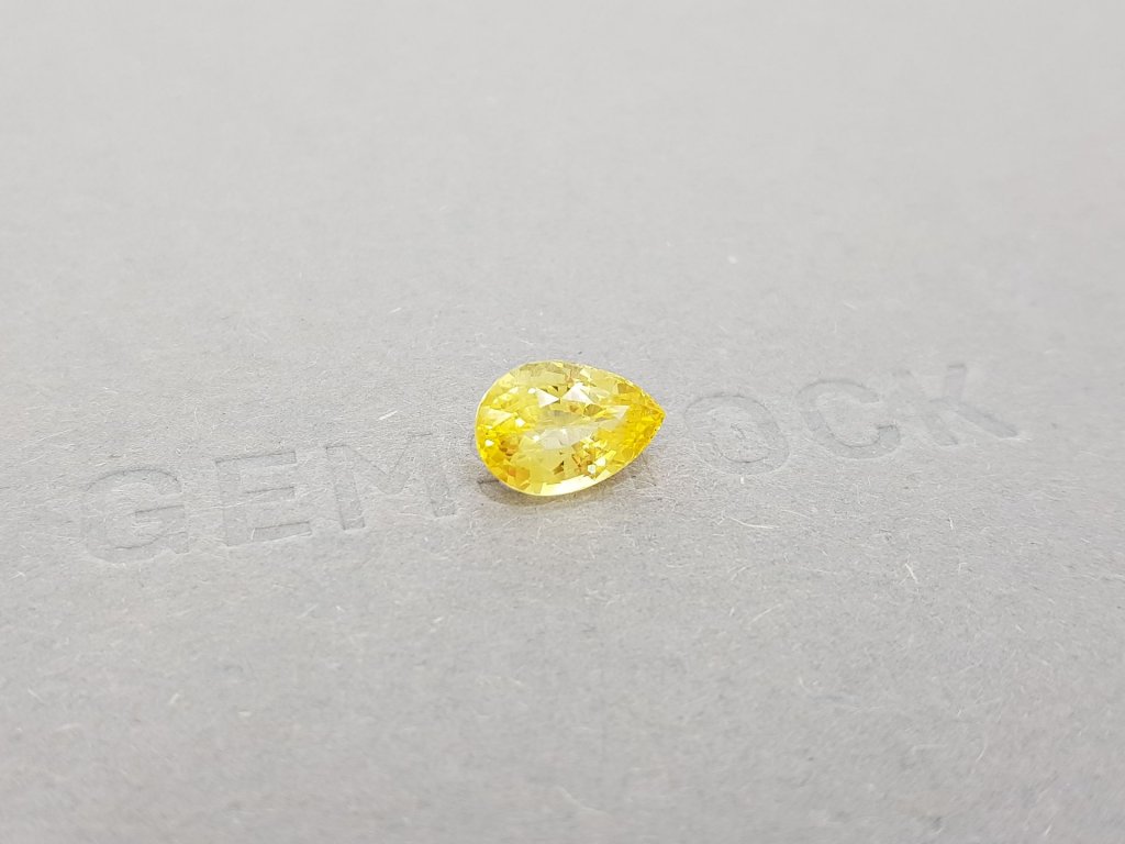 Pear cut golden yellow sapphire 3.01 ct, Sri Lanka Image №2