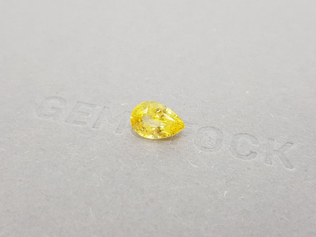 Pear cut golden yellow sapphire 3.01 ct, Sri Lanka Image №3