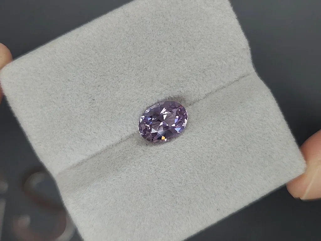 Spinelle de lavande taille ovale 2,06 carats, Tanzanie Image №4