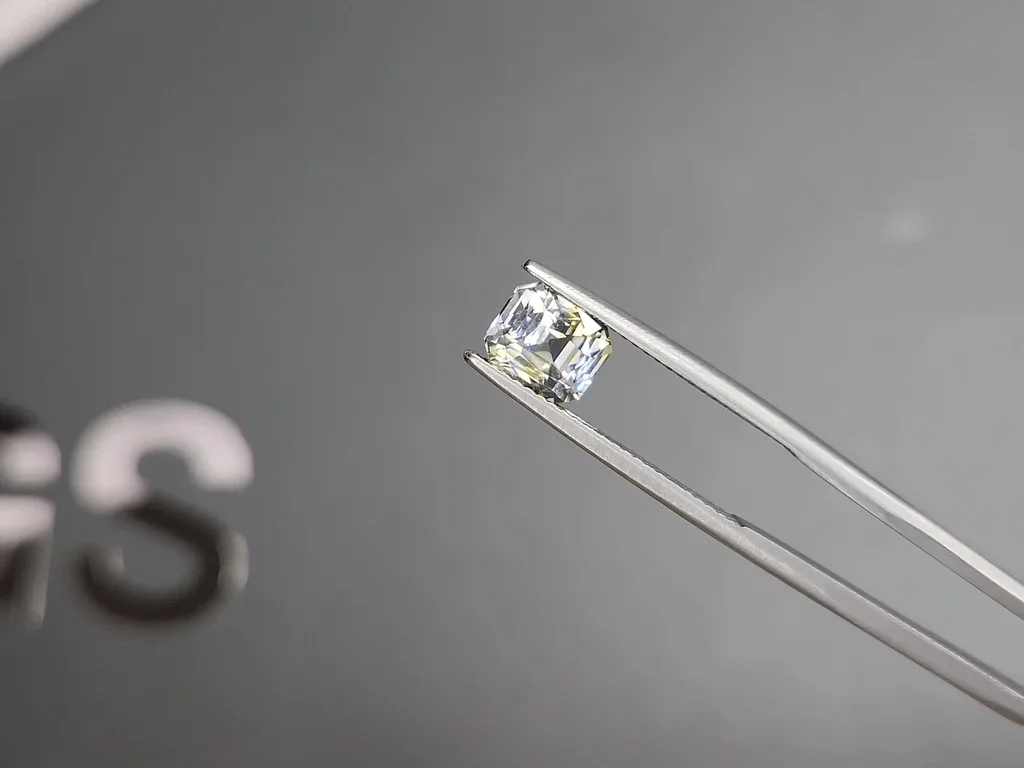 Zafiro bicolor sin calentar de talla radiante de 2,13 quilates, Sri Lanka Image №3