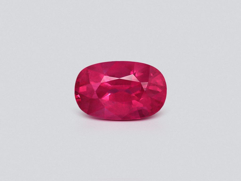 Espinela rosa intenso Mahenge de talla cojín de 4,12 carats, de Tanzania Image №1