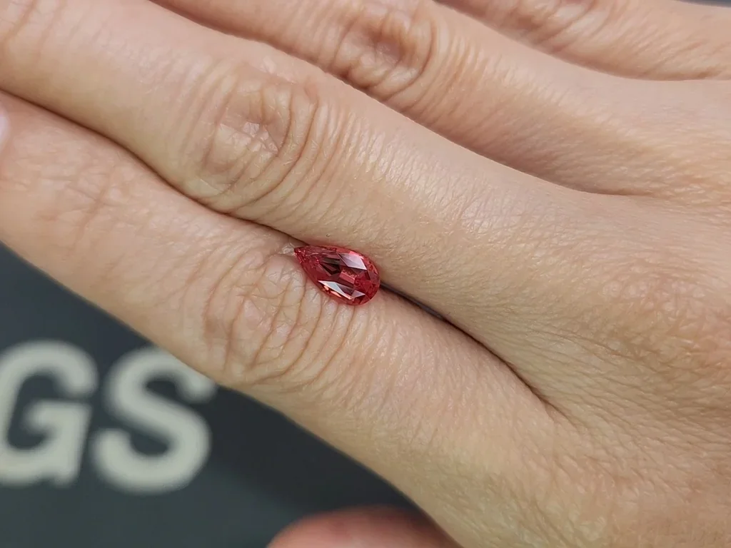 Spinel  Mahenge Vibrant pink red pear cut 1.18 carats,Tanzania Image №2