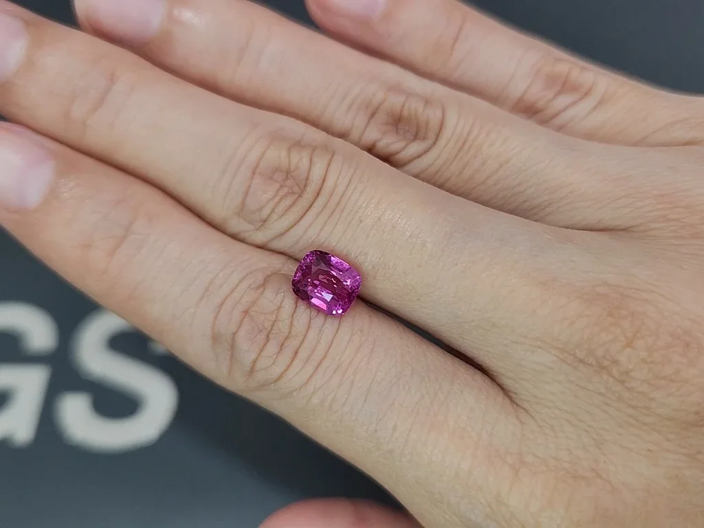 Sapphire Vivid Pink cushion cut 2.51 carats, Madagascar Image №2