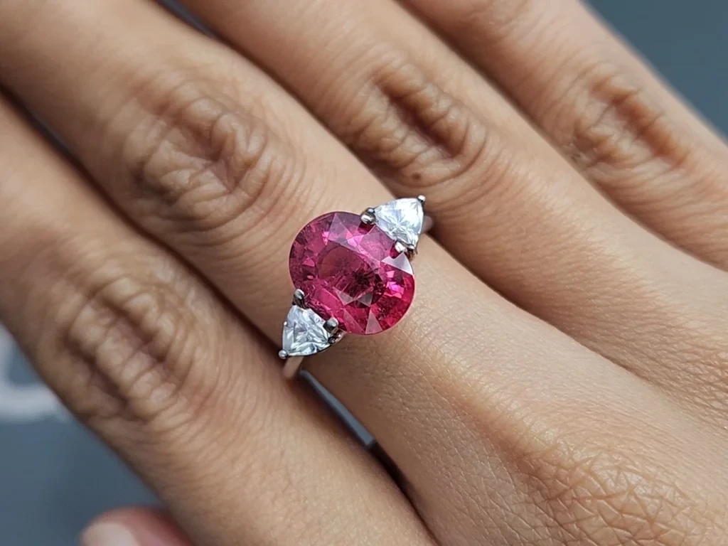 Tourmaline rubellite cushion cut 3.30 carats, Africa Image №5