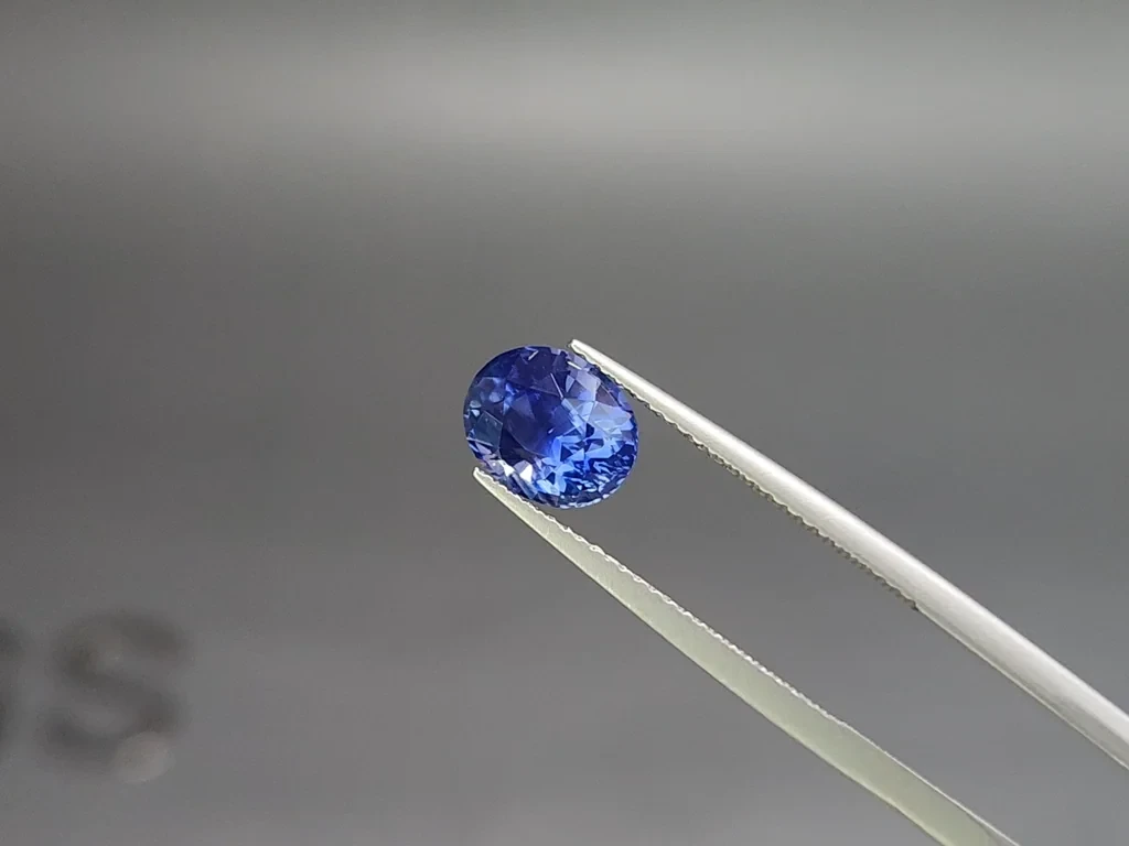 Unheated blue sapphire oval cut 3.09 carats, Sri Lanka Image №3
