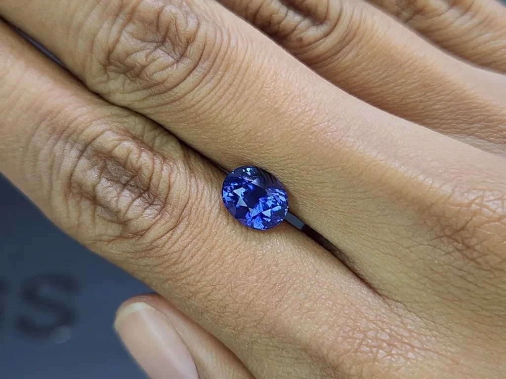 Unheated blue sapphire oval cut 3.09 carats, Sri Lanka Image №2