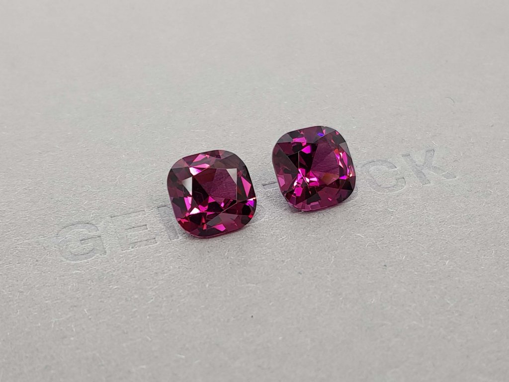 Paire de rares grenats de rhodolite taille coussin du Malawi 9,99 ct Image №2