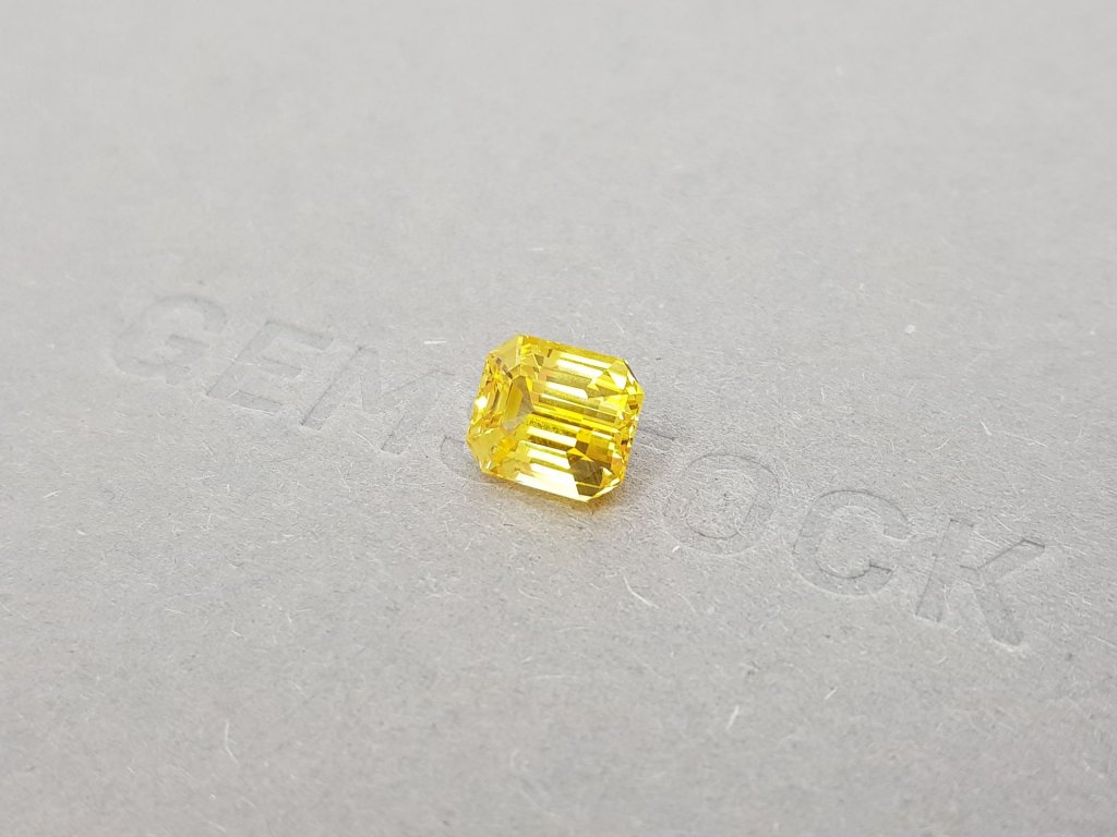 Octagon yellow sapphire 3.53 ct, Sri Lanka Image №3