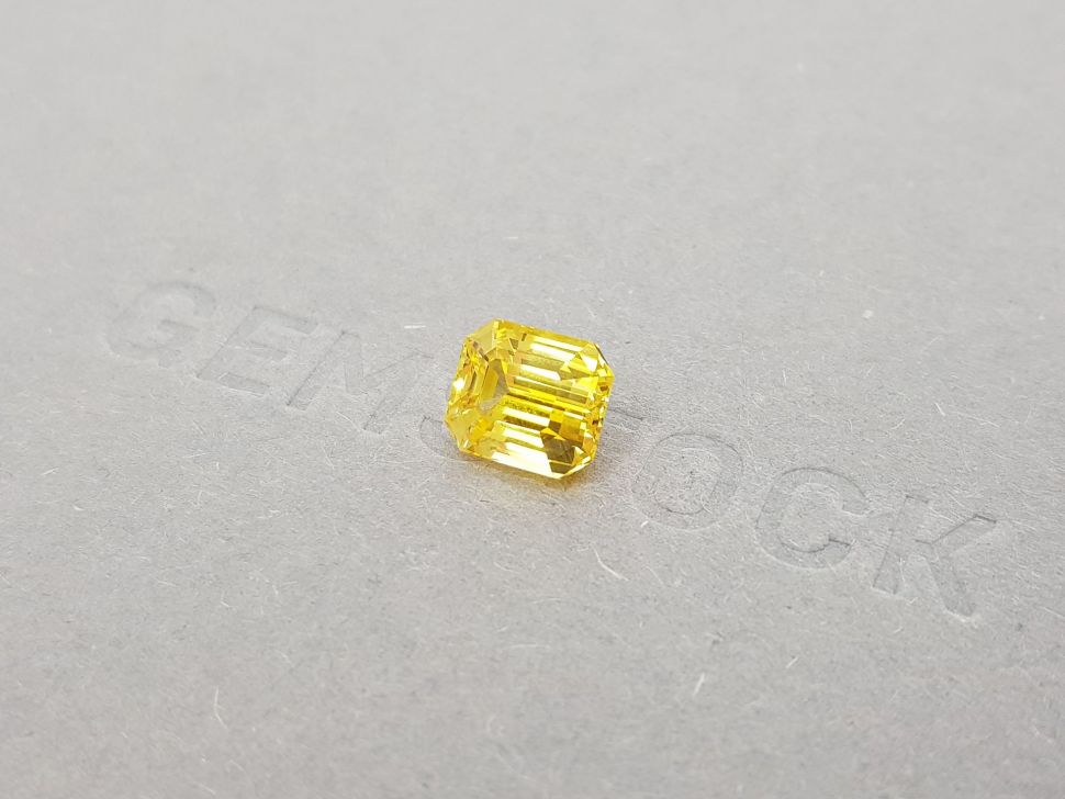 Octagon yellow sapphire 3.53 ct, Sri Lanka Image №3