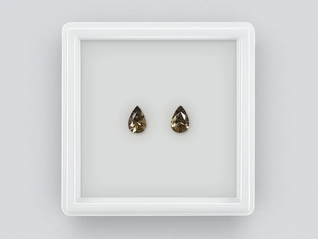 Paire de saphirs verts, taille poire, 0,83 carats Image №1