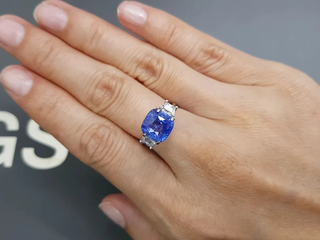 Unheated blue sapphire 5.04 carats in cushion cut, Sri Lanka Image №5