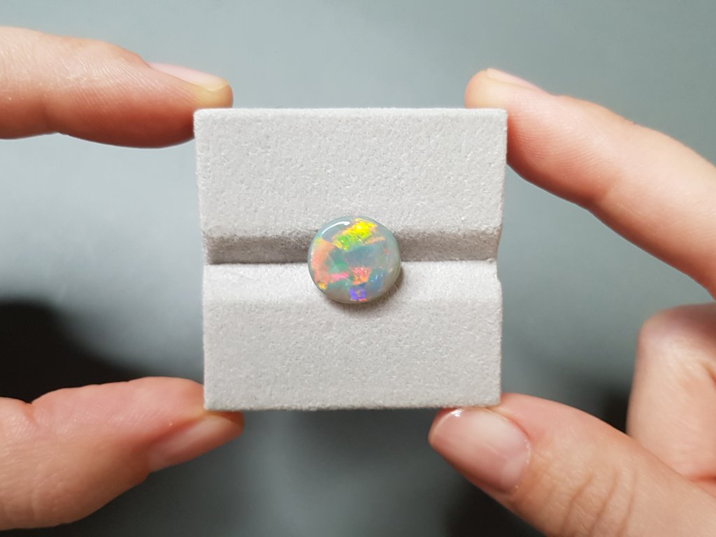 Cabujón de ópalo arlequín cortado 4,23 quilates, Australia Image №3