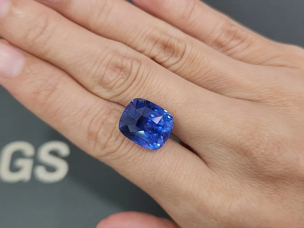 Zafiro azul aciano de talla cojín sin calentar 18,07 quilates, Sri Lanka Image №2
