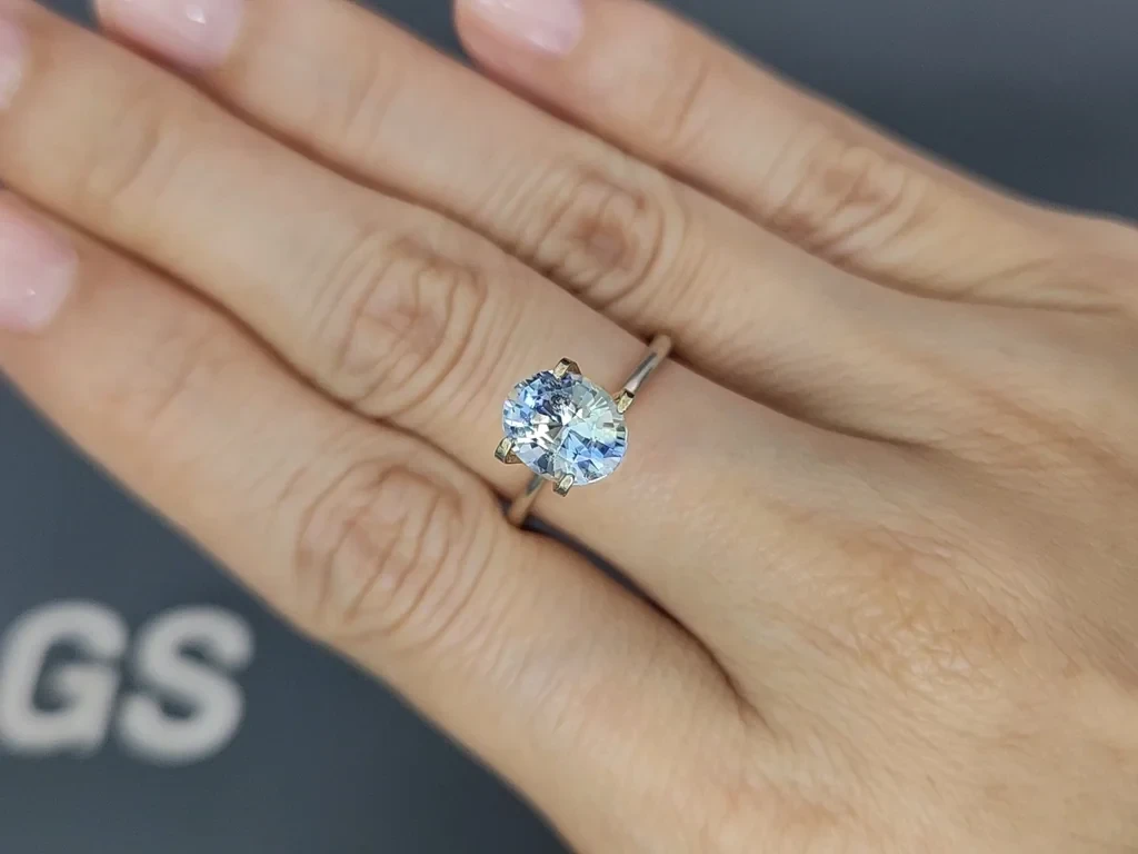 Saphir ovale bicolore non chauffé de 2,53 carats, Sri Lanka Image №5