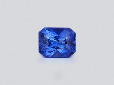 Saphir bleu taille radiant de 3,00 carats, Sri Lanka photo