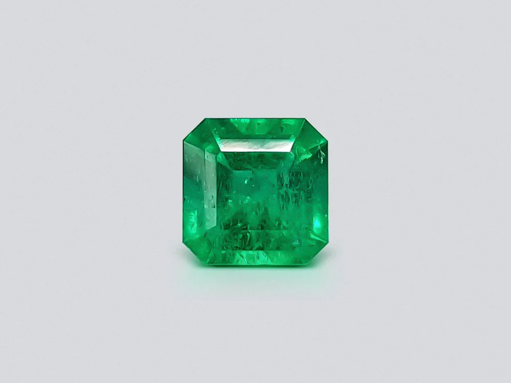 Colombian Vivid Green Emerald asscher shape 1.58 ct Image №1