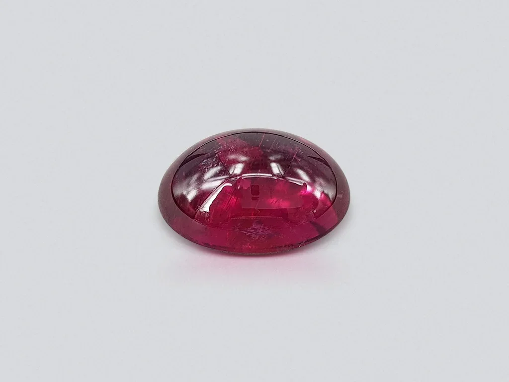 Grosse rubellite cabochon saturée 39,77 carats Image №1