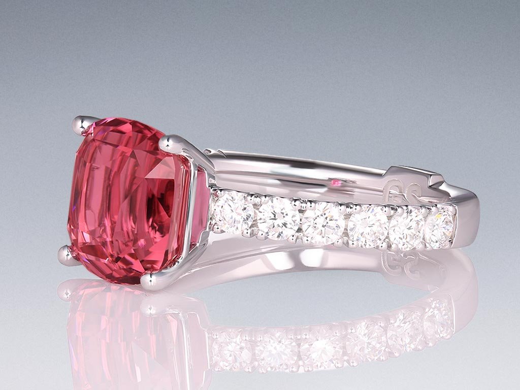 Ring with 3.16 carat pink tourmaline and diamonds in 18K white gold Image №3