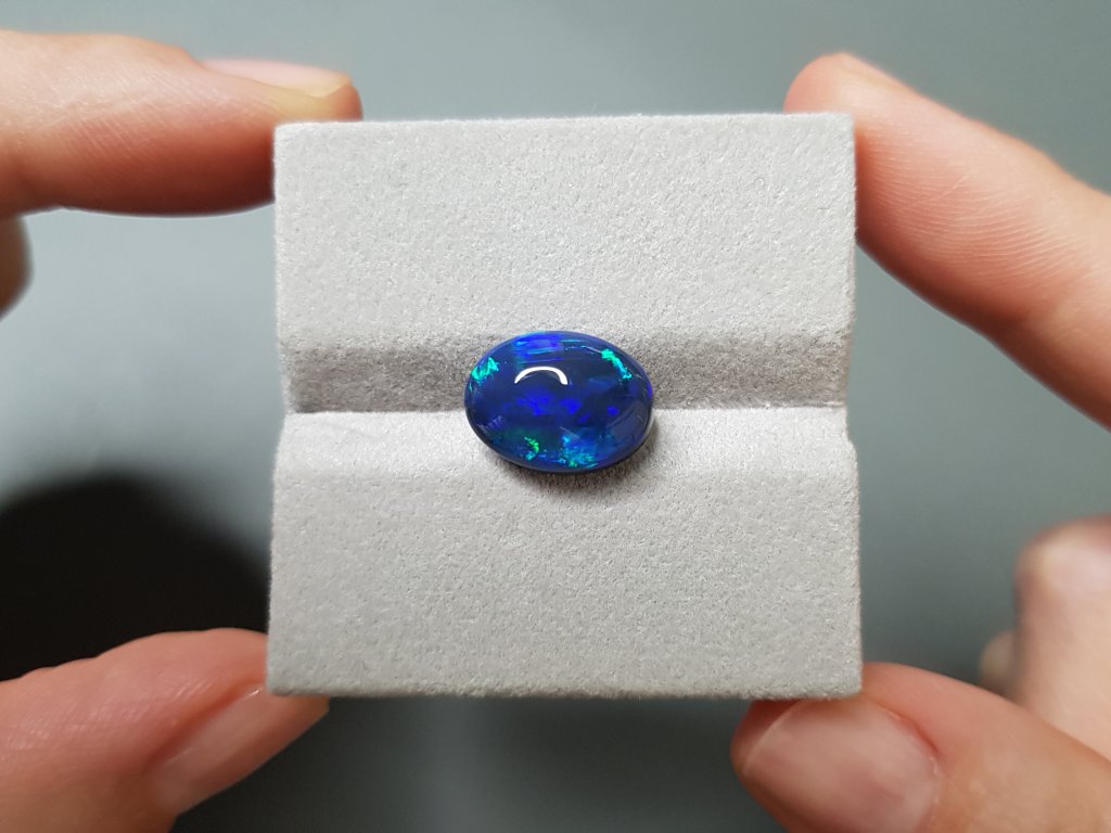 Precious black opal in cabochon cut 4.95 carats, Australia Image №3