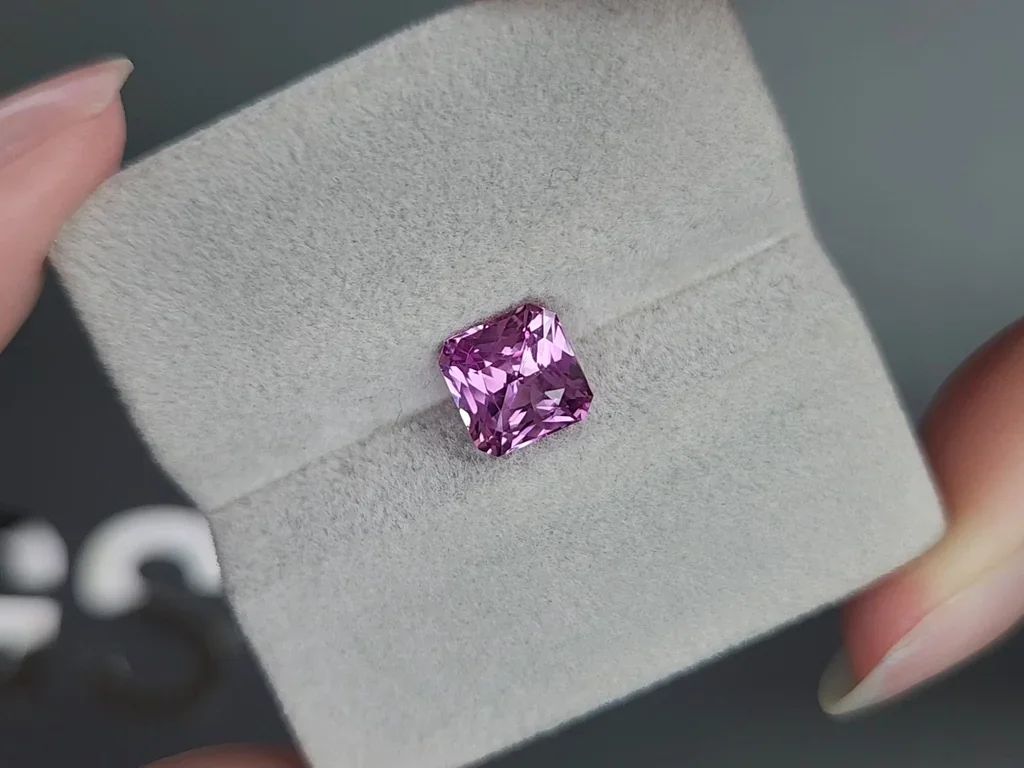 Unheated pink sapphire in radiant cut 2.60 carats, Sri Lanka Image №4