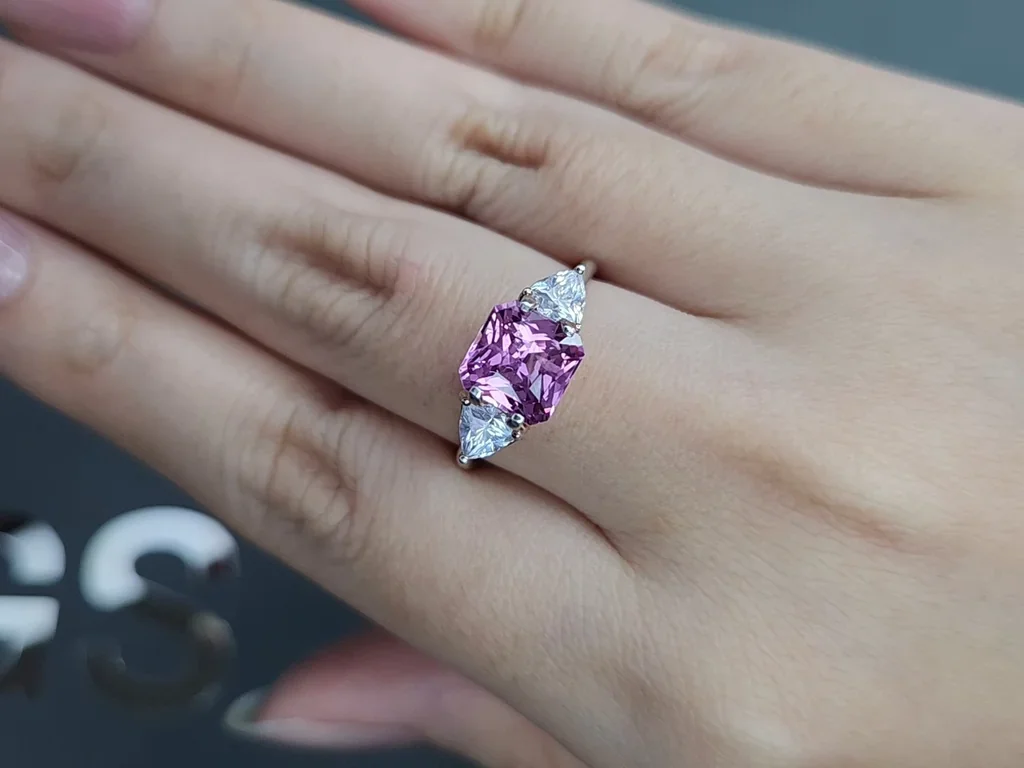 Unheated pink sapphire in radiant cut 2.60 carats, Sri Lanka Image №5