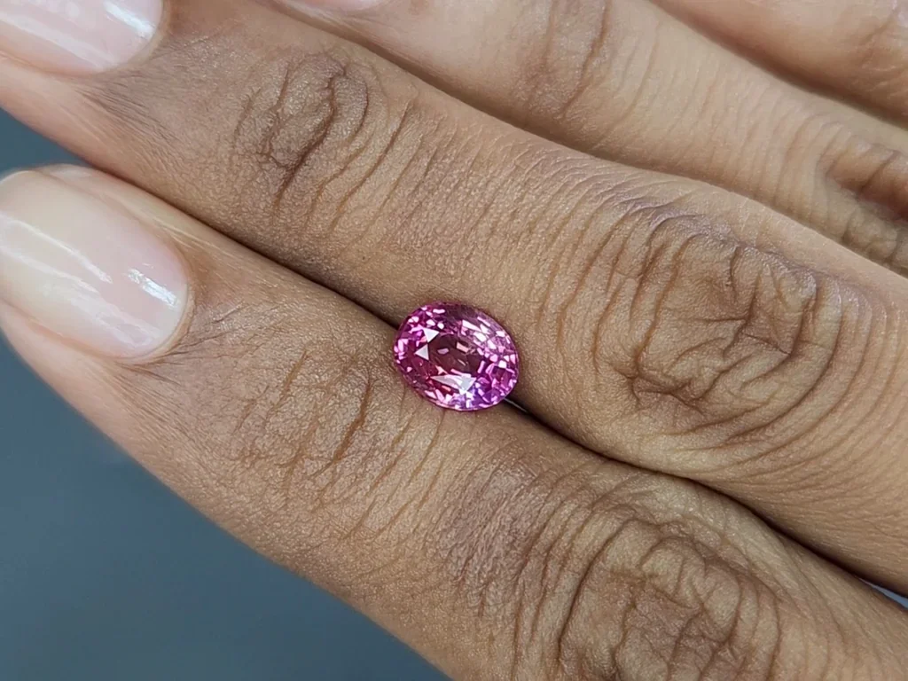 Zafiro Padparadscha de talla ovalada de 1,62 quilates, Sri Lanka Image №2