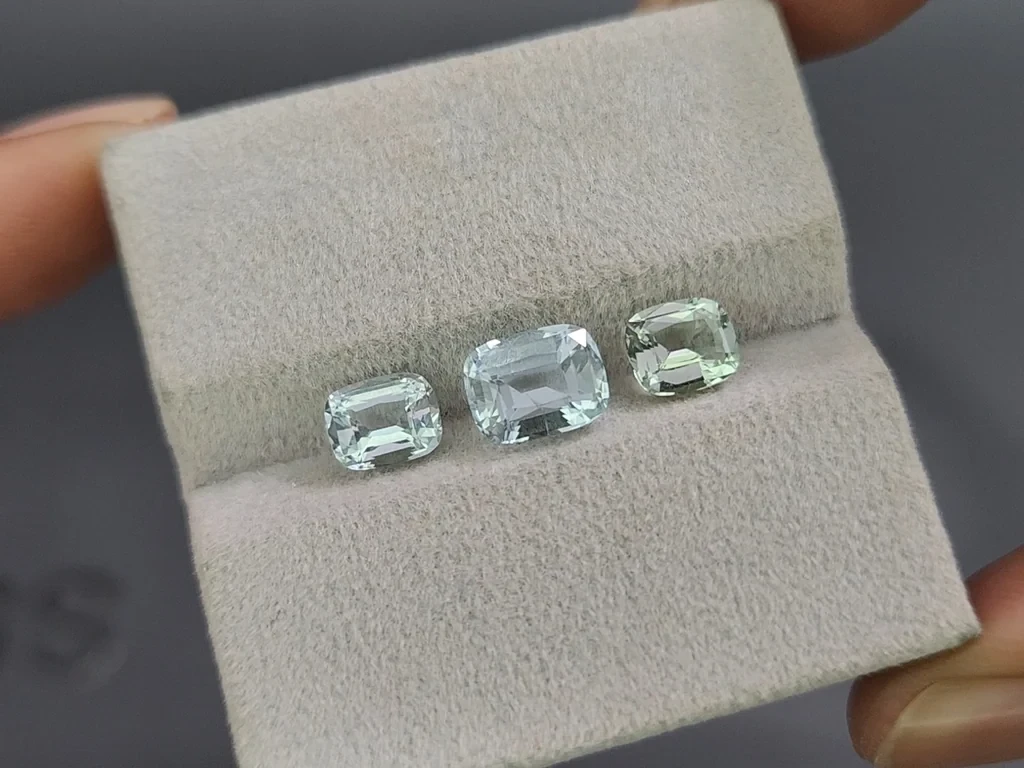 Ensemble aigues-marines taille coussin, 2,94 carats, Madagascar Image №5
