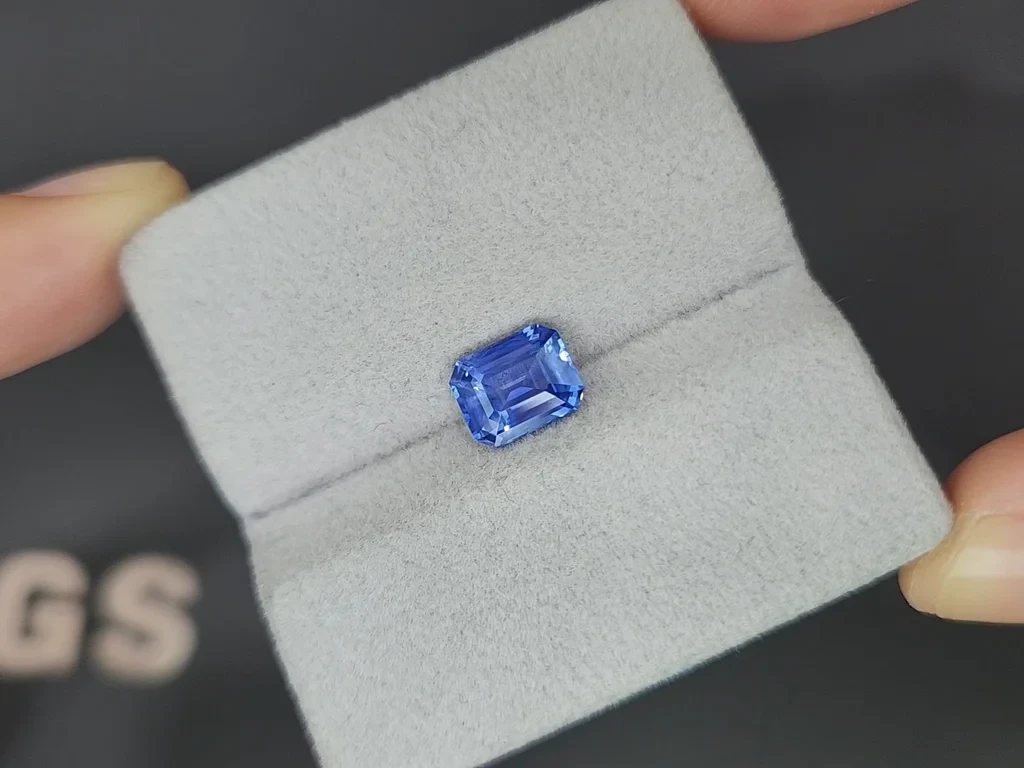 Unheated blue sapphire octagon cut  2.05 carats, Sri Lanka Image №4