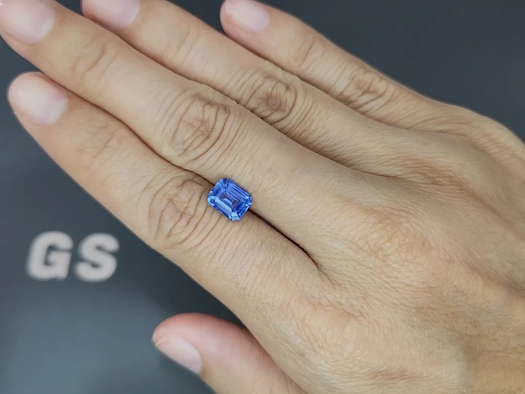 Unheated blue sapphire octagon cut  2.05 carats, Sri Lanka Image №2