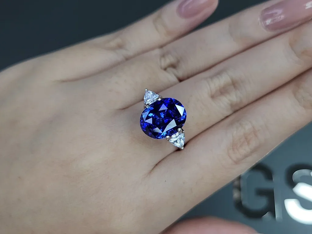 Saphir bleu royal taille ovale 7,42 ct Sri Lanka Image №5