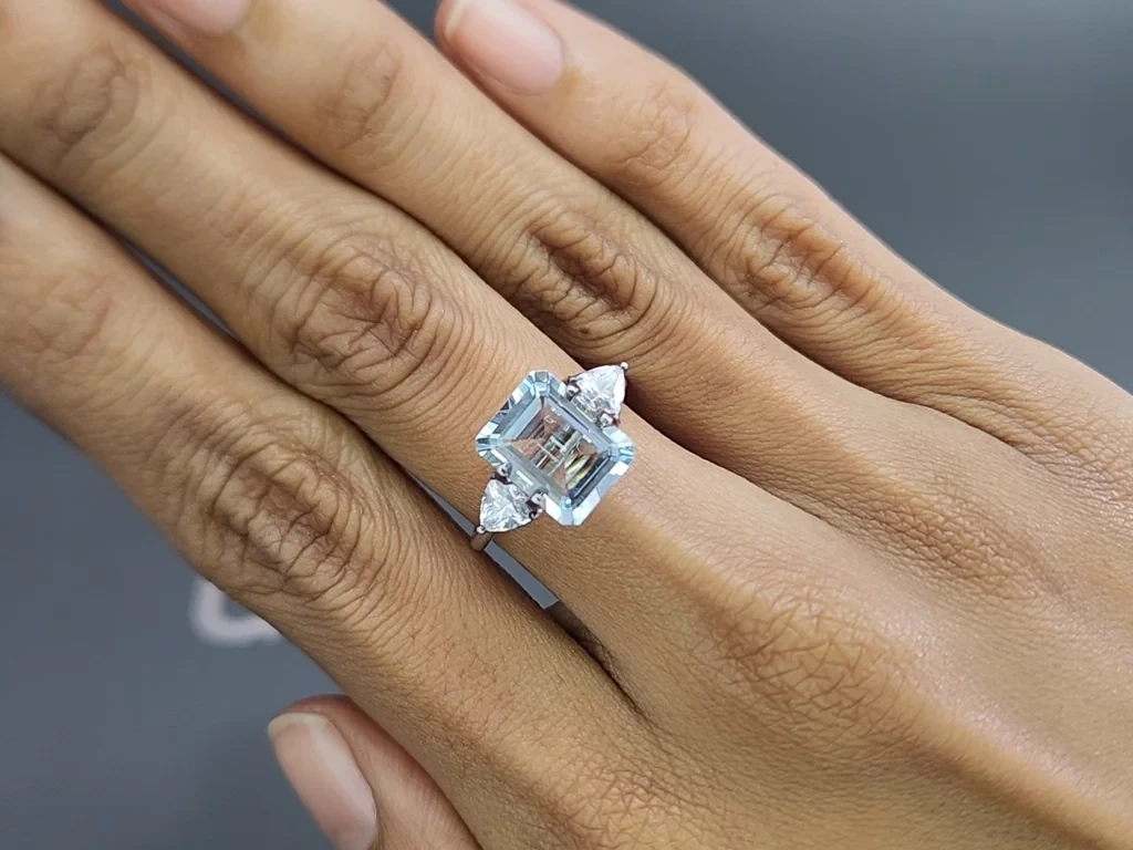 Achteckig geschliffener aquamarin 3,40 karat, Madagaskar  Image №5