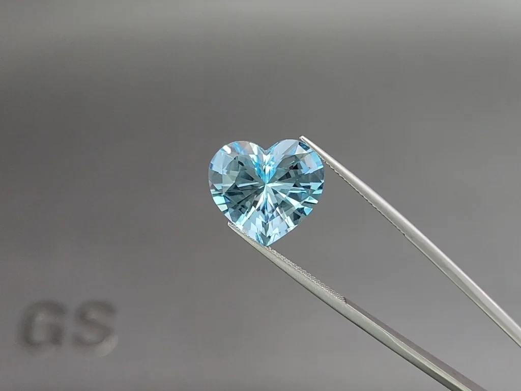 Topaz Sky Blue precision heart shape 13.49 carats, Madagascar Image №3