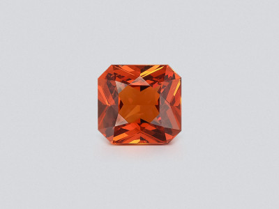 Mandarin-spessartin im radiant-schliff 2,96 karat, Tansania photo