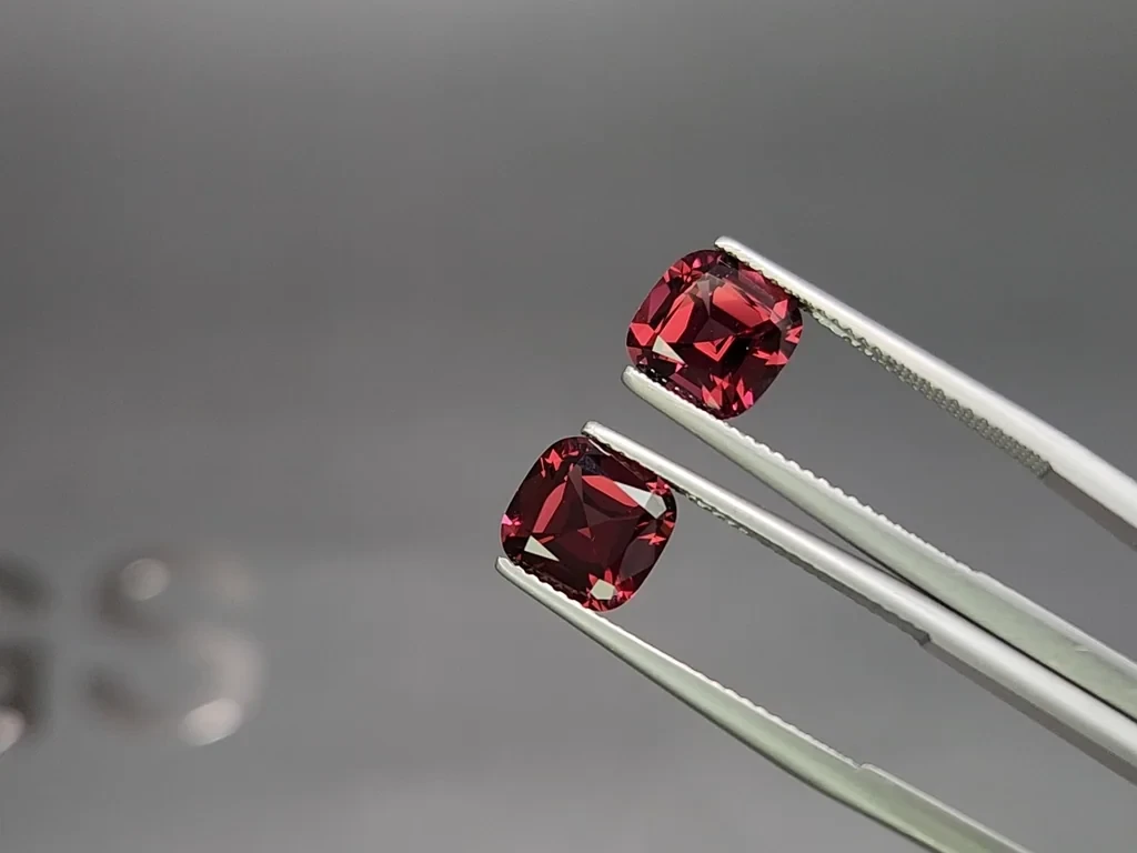 Set of garnets rhodolite cushion cut 8.20 carats, Madagascar Image №4