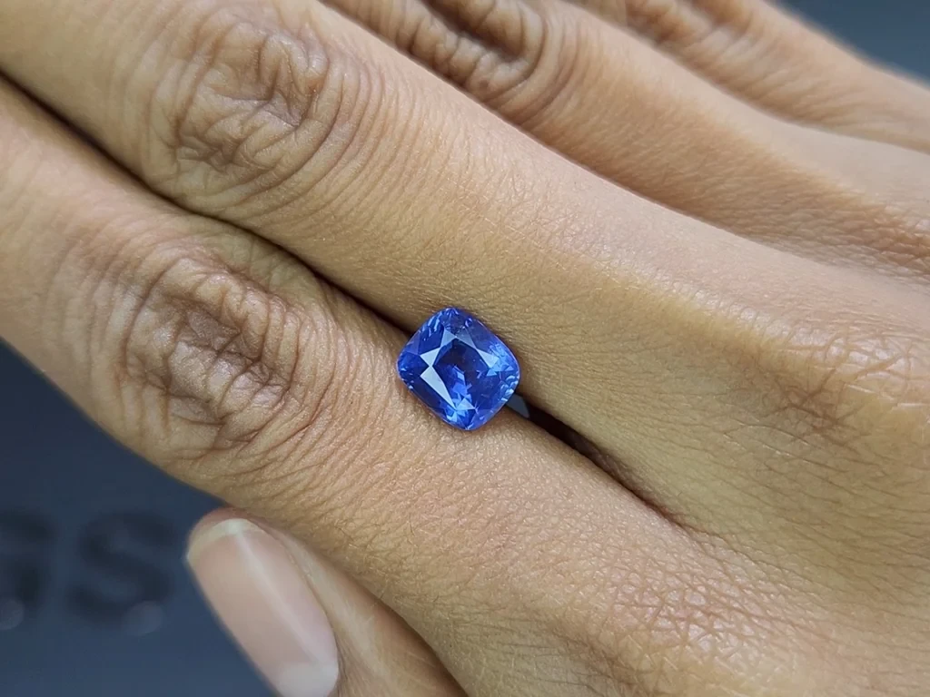 Blauer saphir im cushion-schliff 2,56 karat, Sri Lanka Image №1