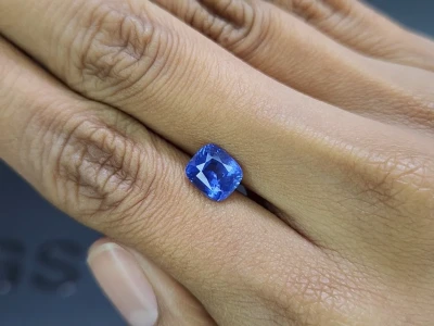 Blauer saphir im cushion-schliff 2,56 karat, Sri Lanka photo