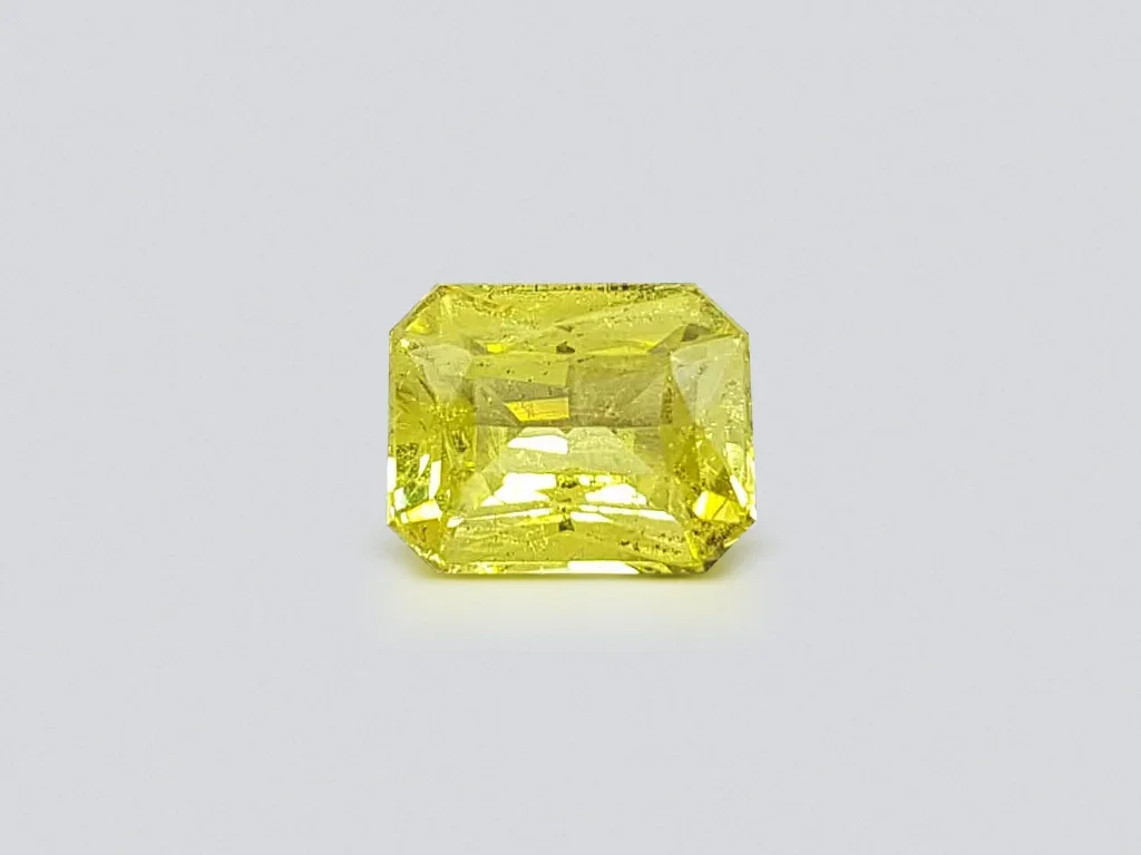 Heller Chrysoberyll im Kissenschliff, 3,12 Karat, Madagaskar Image №1