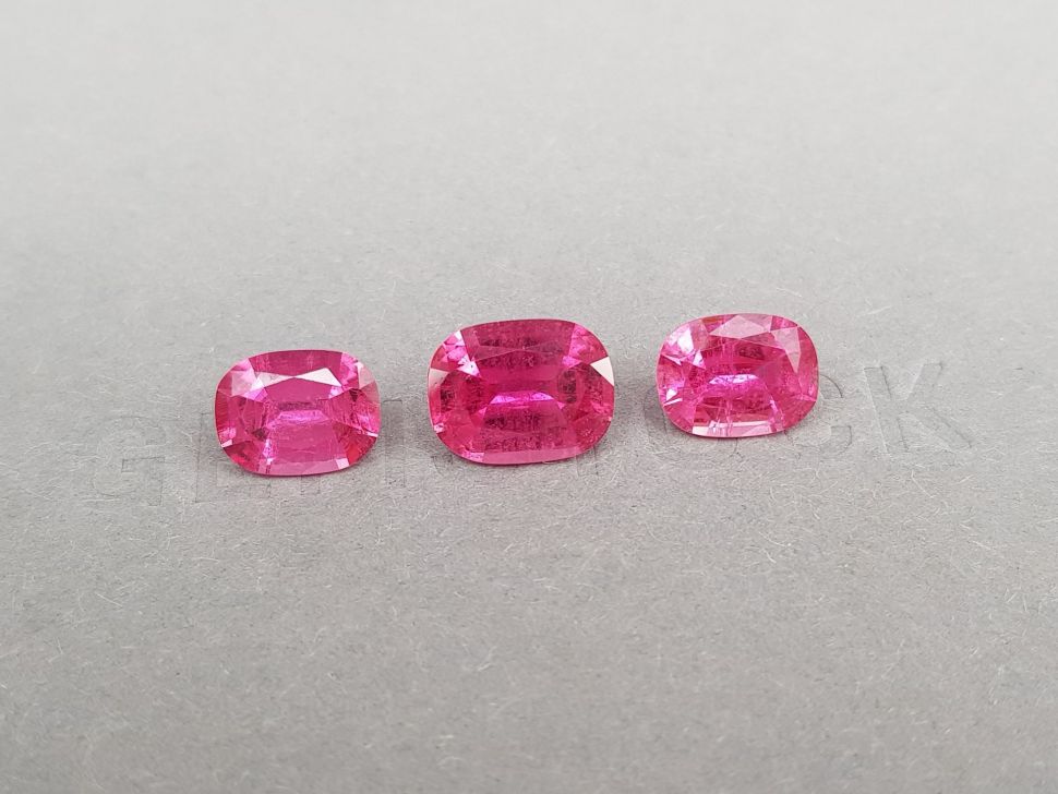 Hot pink rubellite set 6.28 ct in cushion cut Image №2