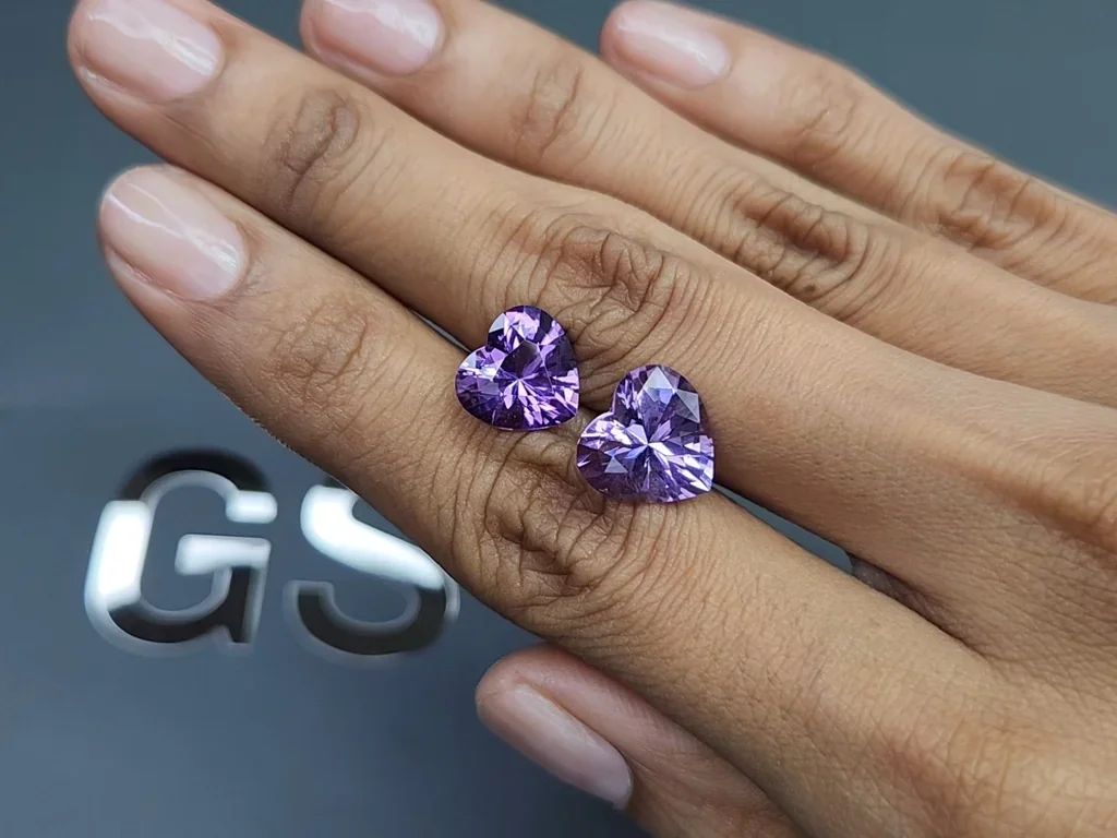 Par de amatistas de corte corazón de precisión de 6,99 ct, Brasil Image №2