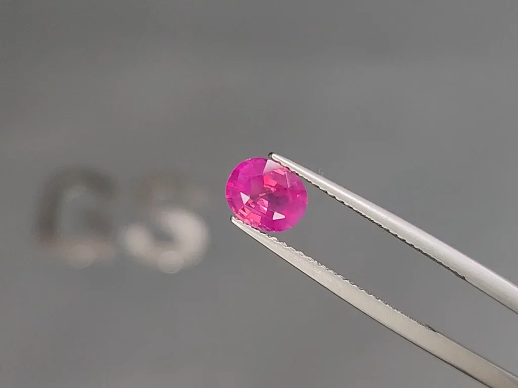 Saphir rose vif rutile effet soie non chauffé 1,13 ct Sri Lanka Image №3